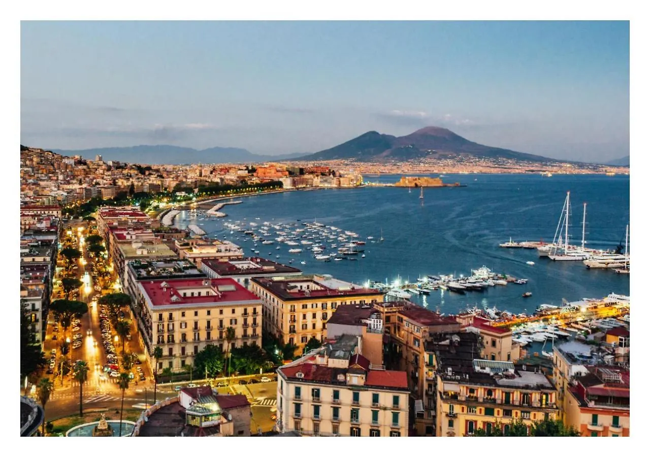 Lux & Comfort Apartment Naples Italy